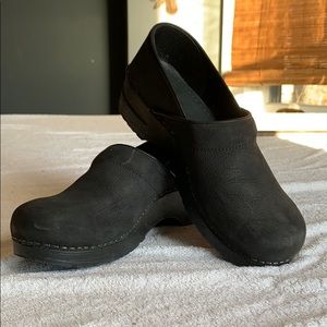Black Sanita Clogs